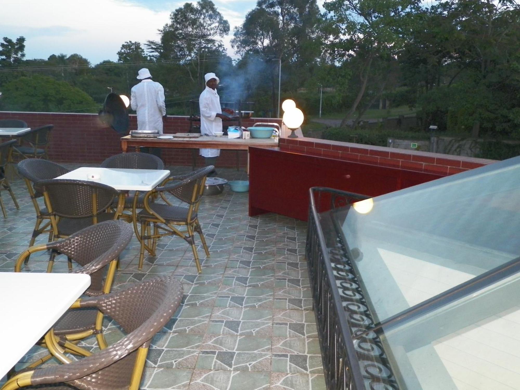 Soluxe Club International Hotel Nairobi Eksteriør bilde